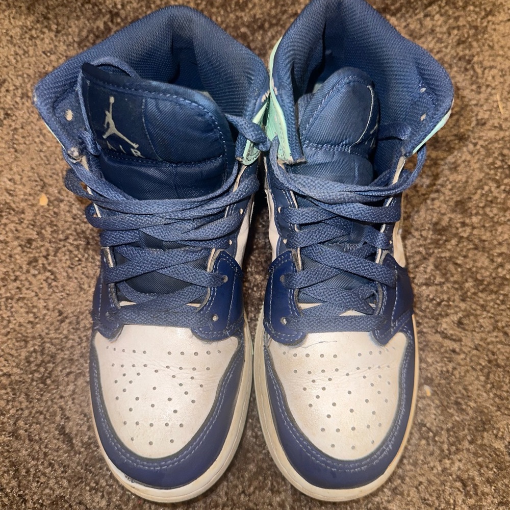 Air Jordan 1 Mid ‘Blue Mint'